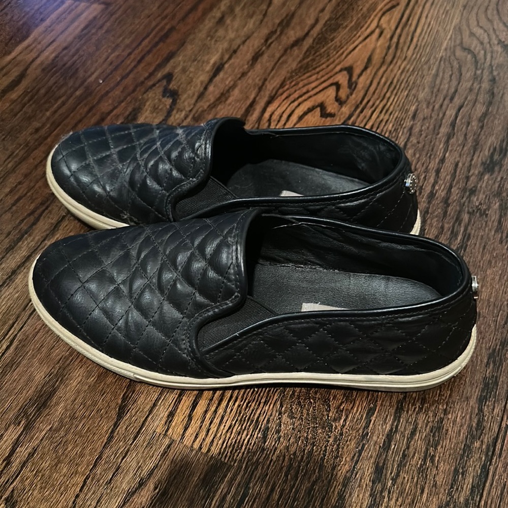 Steve Madden Slides